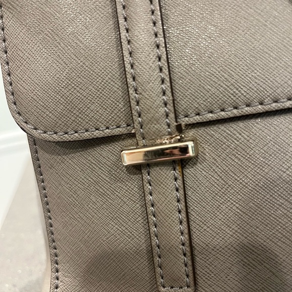 Kate Spade Cedar Street Luciana Large Tote - Picture 8 of 8